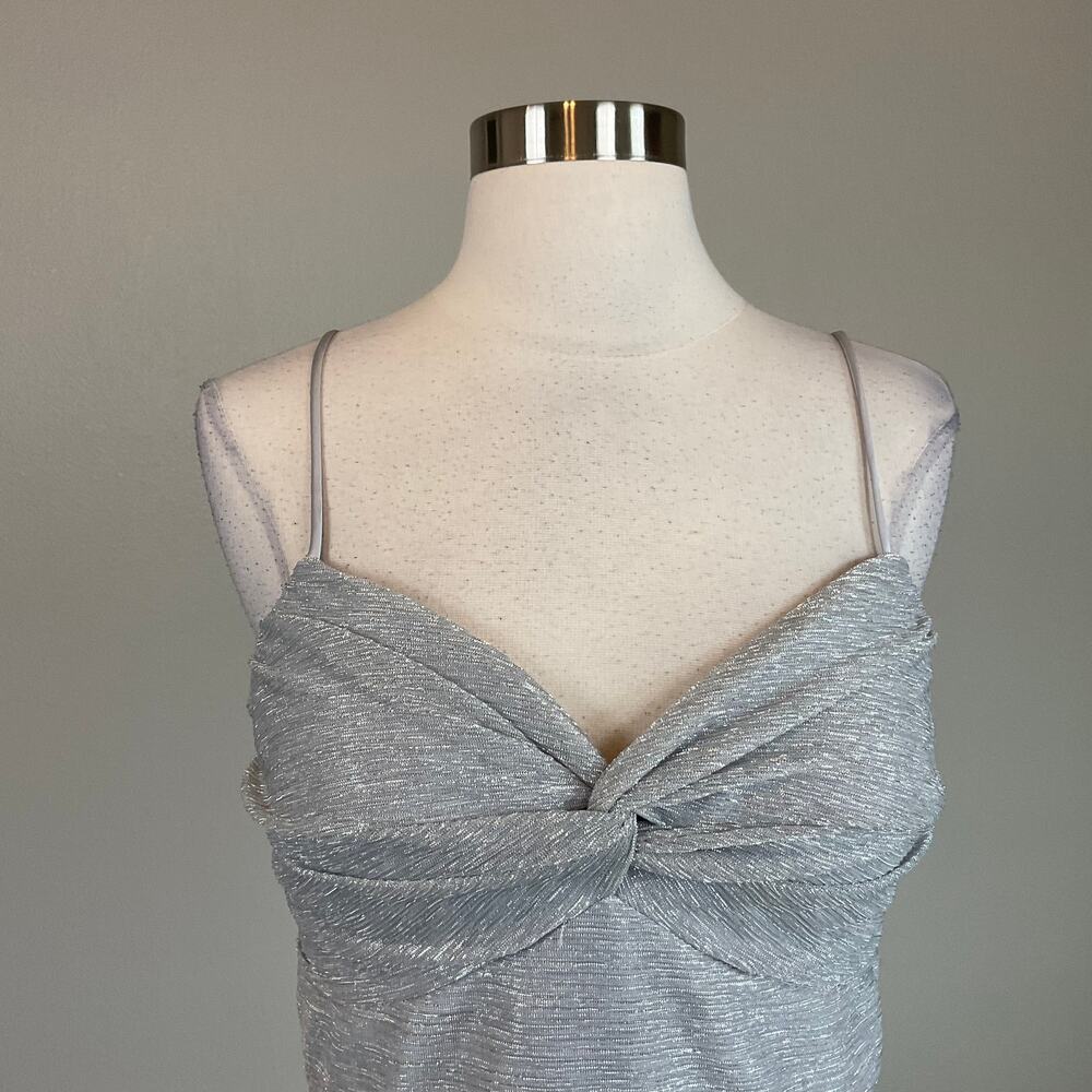 AQUA Silver Evening Gown Metallic Sleeveless A-Line Long Formal Dress Size 6 - Picture 6 of 10